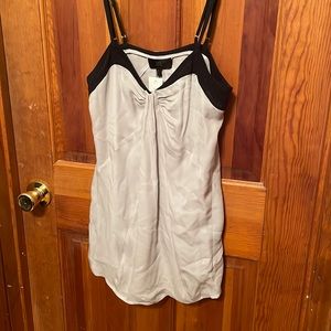 Banana Republic women’s silk tank top size S- new with tags
